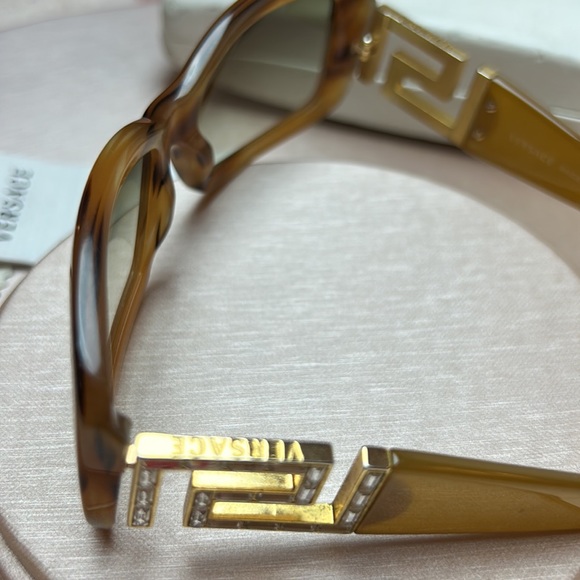 Versace Accessories Versace Sunglasses With The Case And